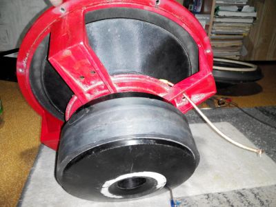 Лот: 5015546. Фото: 1. Сабвуфер 15" 600w RMS в коробе... Сабвуферы