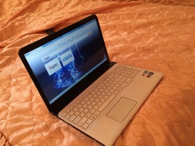 Лот: 4975351. Фото: 1. Ноутбук sony vaio SVE1511T1RW. Ноутбуки