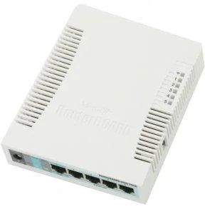 Лот: 4553351. Фото: 1. Маршрутизатор MikroTik RB951G-2HnD... Маршрутизаторы (роутеры)