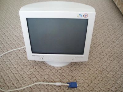 Лот: 128954. Фото: 1. Samsung SyncMaster 765MB. ЭЛТ-мониторы