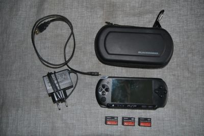 Лот: 4500543. Фото: 1. PSP 1008e прошитая + куча игр... Игровые приставки, консоли