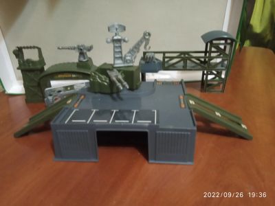 Лот: 19512999. Фото: 1. игровой набор "военная база". Военная тема