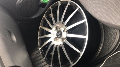 Лот: 13917666. Фото: 1. Диски с резиной Granta Sport R16... Шины на дисках