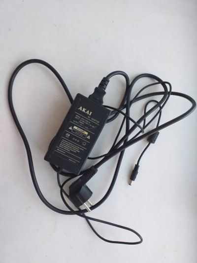 Лот: 13977548. Фото: 1. блок питания 12v. Зарядные устройства, блоки питания для бытовой техники