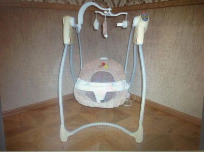 Лот: 5086994. Фото: 1. Электрокачеля GRACO. Ходунки, прыгунки, качели