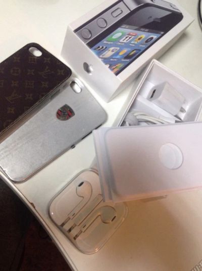 Лот: 6394402. Фото: 1. iPhone 4s 16g. Отличное состояние... Смартфоны