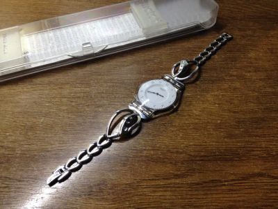 Лот: 9420060. Фото: 1. Часы наручные Swatch Swiss (женские... Оригинальные наручные часы