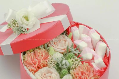 Лот: 6355357. Фото: 1. FlowerBox Цветочная коробка Коробка... Свежие цветы