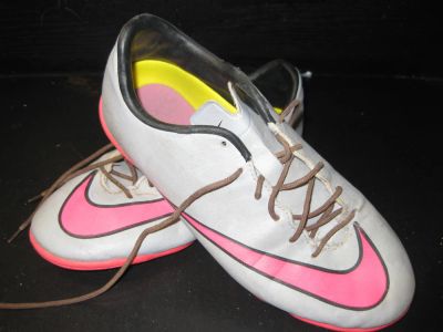 Лот: 10571629. Фото: 1. Футбольные бутсы для зала Nike... Кеды, кроссовки