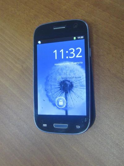 Лот: 3162851. Фото: 1. Смартфон Samsung Galaxy S lll. Смартфоны