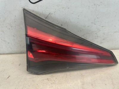 Лот: 24627419. Фото: 1. фонарь в крышку багажника Toyota... Двигатель и элементы двигателя