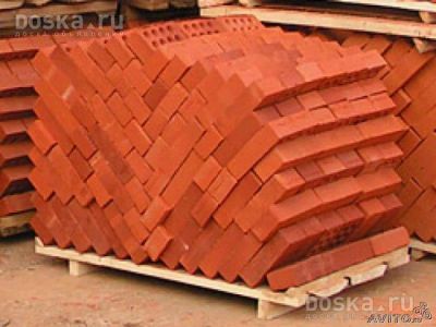 Лот: 4308927. Фото: 1. Кирпич М-100 Зыковский. Блоки, кирпич, брусчатка