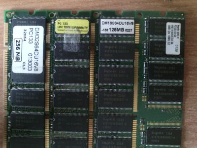 Лот: 10318652. Фото: 1. раритетный DIMM SD-RAM 128/256... Оперативная память