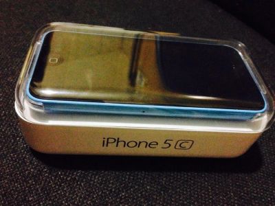Лот: 3589777. Фото: 1. Оригинальный iPhone 5c 16gb синий... Смартфоны