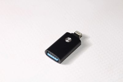Лот: 16869746. Фото: 1. Адаптер (переходник) USB на Lightning. Дата-кабели, переходники