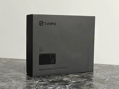 Лот: 20007535. Фото: 1. Криптокошелёк Safepal S1 (новый... Майнинг фермы, товары для майнинга