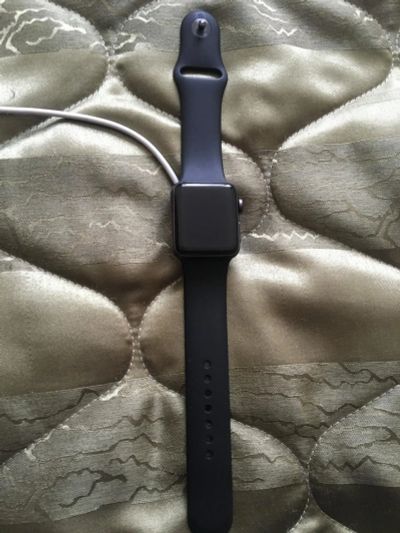 Лот: 11078454. Фото: 1. Apple Watch series 3 38mm. Смарт-часы, фитнес-браслеты, аксессуары
