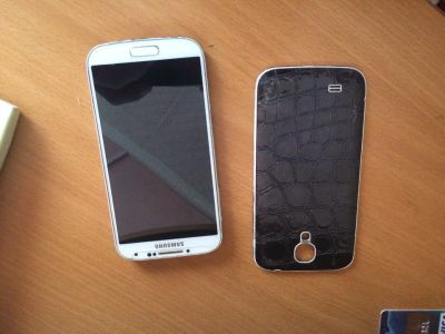 Лот: 7568980. Фото: 1. Samsung s4 i9500. Смартфоны