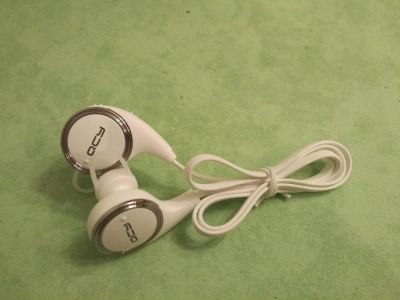 Лот: 8906311. Фото: 1. Наушники QCY QY8. Наушники, гарнитуры