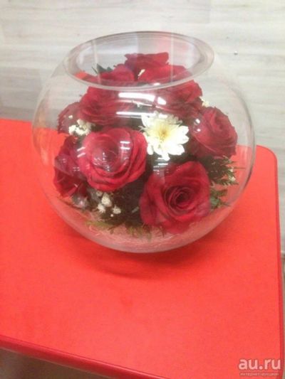 Лот: 10069969. Фото: 1. Розы в круглой вазе. Подарок... Свадебная атрибутика и декор