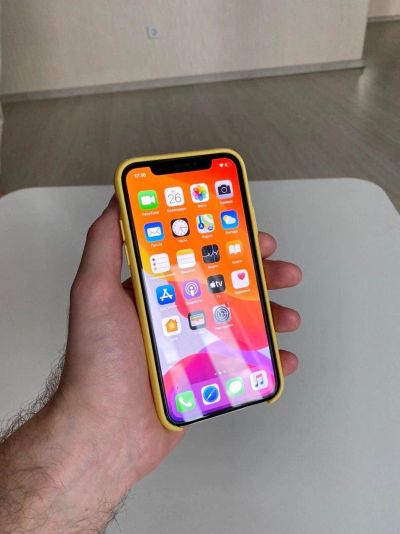 Лот: 16306028. Фото: 1. iPhone X 64 ГБ / GB - Silver... Смартфоны