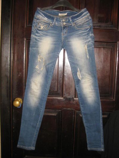 Лот: 9779691. Фото: 1. летние джинсы R. Display 25... Брюки, шорты, джинсы