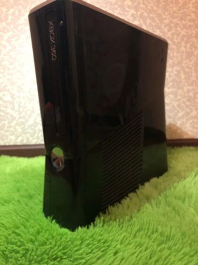 Лот: 15838752. Фото: 1. Продам Xbox 360 Slim. Игры для консолей