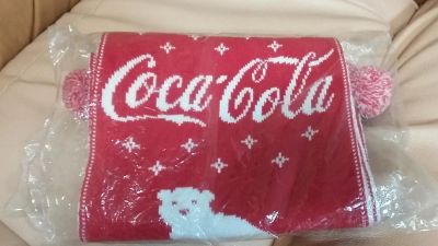 Лот: 8664963. Фото: 1. Шарф CocaCola. Новый в упаковке... Шарфы, платки