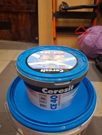 Лот: 24985301. Фото: 1. Затирка Ceresit CE40 (46 карамель... Смеси, шпатлевки, цемент