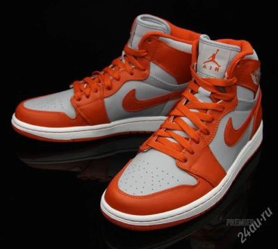 Лот: 1186775. Фото: 1. Nike Air Jordan Retro 1. Кеды, кроссовки, слипоны
