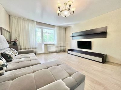 Лот: 25376860. Фото: 1. 3-комн. квартира , Красноярск... Квартиры, студии