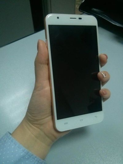 Лот: 10356385. Фото: 1. Смартфон Oukitel u7 plus, 5,5... Смартфоны