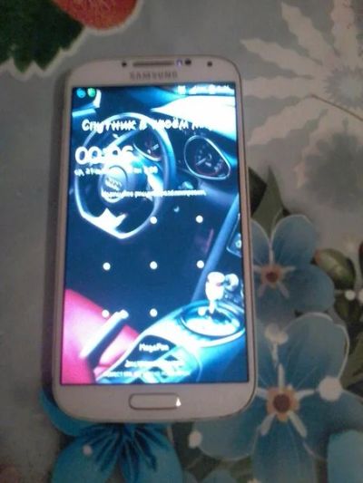 Лот: 4988267. Фото: 1. Samsung Galaxy S4 GT-I9500 16Gb. Смартфоны