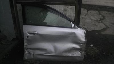 Лот: 3942431. Фото: 1. дверь передняя правая nissan wingroad... Кузов