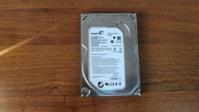 Лот: 25704461. Фото: 1. Жесткий диск 3.5" Seagate Desktop... Жёсткие диски (HDD)