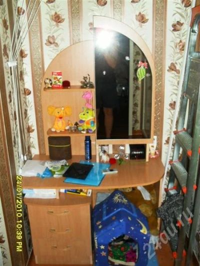 Лот: 218331. Фото: 1. Туалетный столик. Диваны