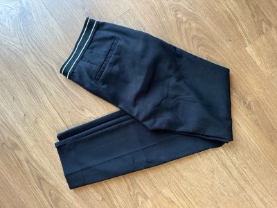 Лот: 25774283. Фото: 1. Брюки Zara оригинал. Брюки, шорты
