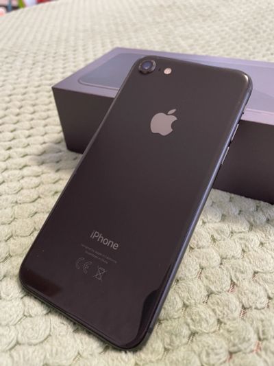 Лот: 17558656. Фото: 1. iPhone 8 64gb. Смартфоны