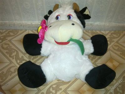 Лот: 2032336. Фото: 1. Мягкая игрушка Корова. Мягкие