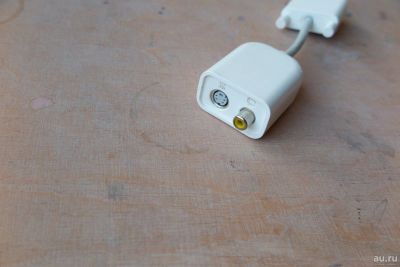 Лот: 12824090. Фото: 1. Apple DVI to S-video адаптер оригинальный. Другое (тв и видео)