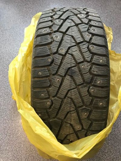 Лот: 10326074. Фото: 1. 215/50 R17 Pirelli Winter Ice... Шины