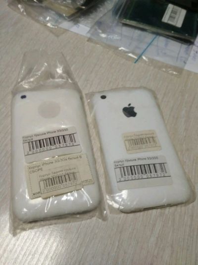 Лот: 15029952. Фото: 1. задняя крышка Iphone 3G/3GS белая. Корпуса, клавиатуры, кнопки