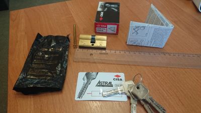 Лот: 11660110. Фото: 1. Цилиндр дверного замка серия Cisa... Замки