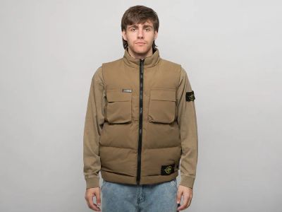 Лот: 24973738. Фото: 1. Жилет Stone Island. Верхняя одежда