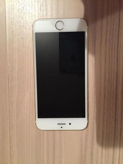 Лот: 8497034. Фото: 1. iPhone 6s 64 Gb Gold. Смартфоны
