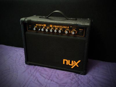 Лот: 5307906. Фото: 1. Комбоусилитель Nux Frontline 8... Гитарные эффекты и комбоусилители