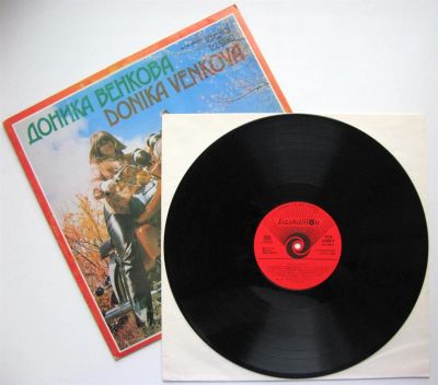 Лот: 3916979. Фото: 1. LP винил Donika Venkova (Доника... Аудиозаписи