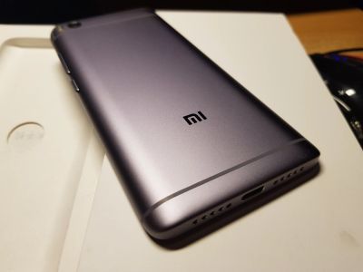 Лот: 14426070. Фото: 1. Xiaomi mi5s в отл. сост. + 2 чехла. Смартфоны