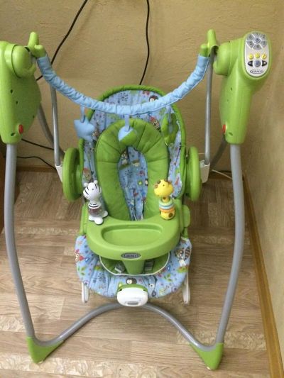 Лот: 3763492. Фото: 1. Качеля-шезлонг Graco duo c 0 мес... Ходунки, прыгунки, качели