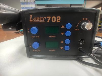 Лот: 17779552. Фото: 1. Паяльная станция Lukey 702. Радиолюбительский инструмент